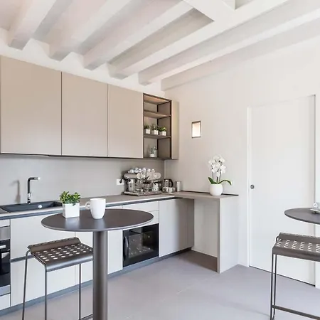 Portone180 Affittacamere Roveredo in Piano