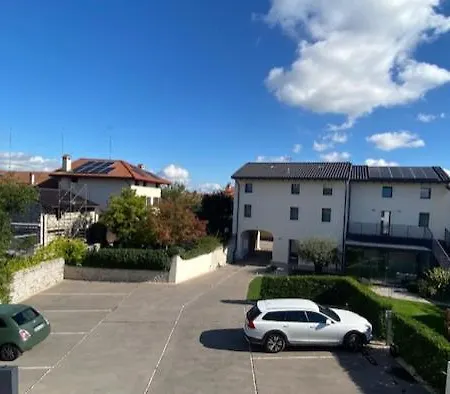 Konukevi Portone180 Roveredo in Piano